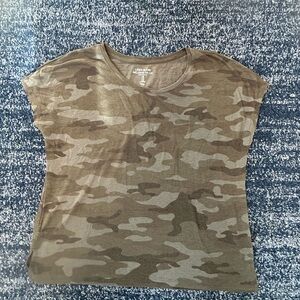 Gap Camo Print Linen Brand Women's tee
